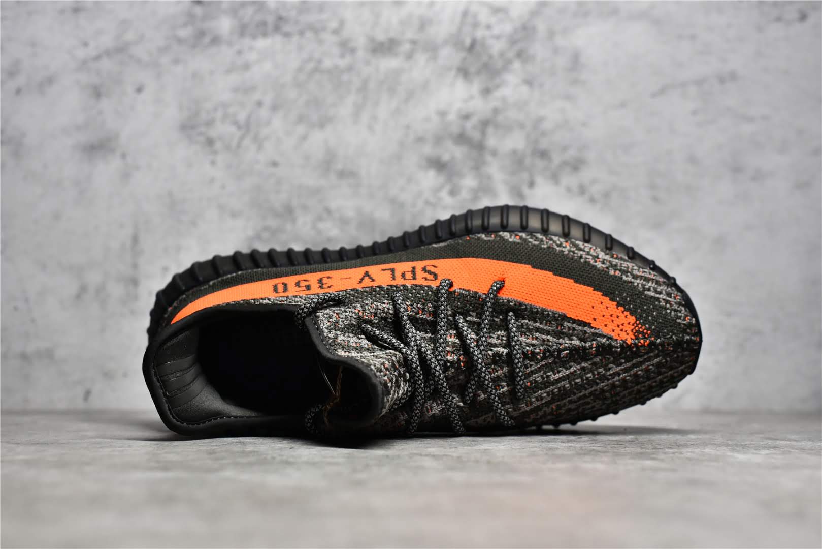 原單Yeezy 350V2 DARK Beluga新色HQ7045 | 一手好牌精品-名牌潮流服飾